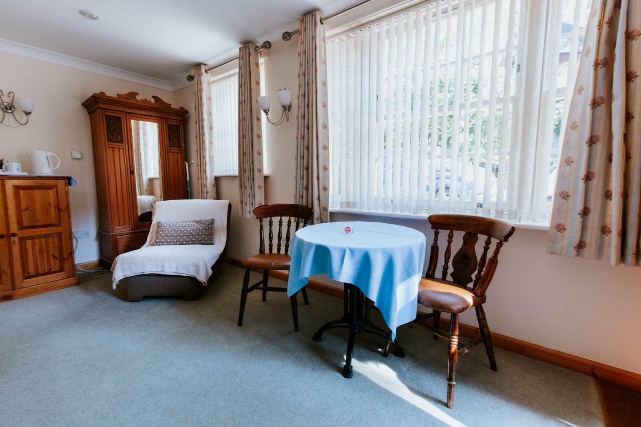 Bluebell House Otel Windsor Dış mekan fotoğraf