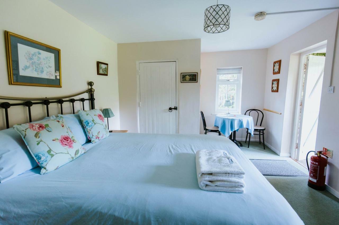 Bluebell House Otel Windsor Dış mekan fotoğraf